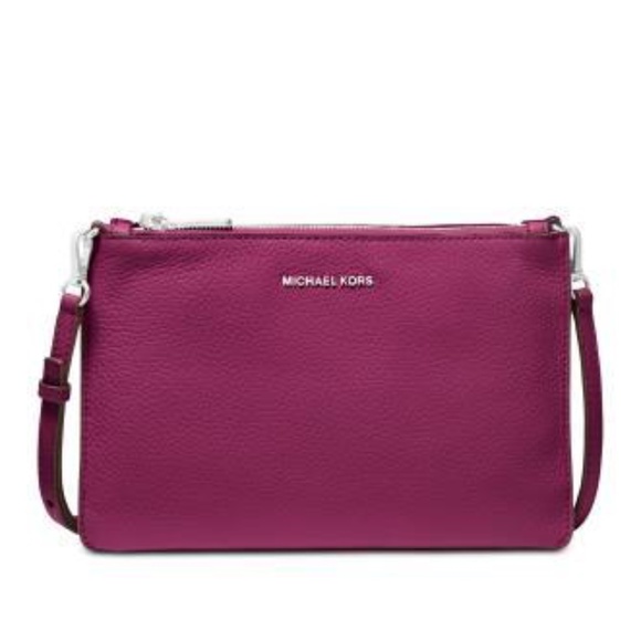 Michael Kors Handbags - Michael Kors Pebble Leather Double Pouch Crossbody